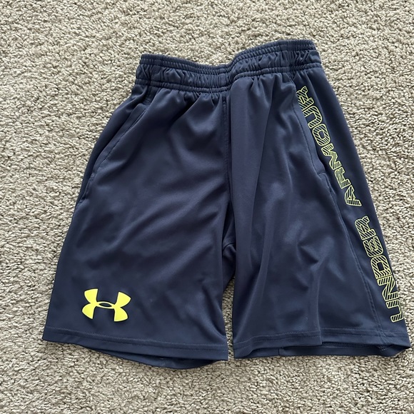 Under Armour Boys Shorts YXS- Navy/neon yellow - Picture 1 of 2